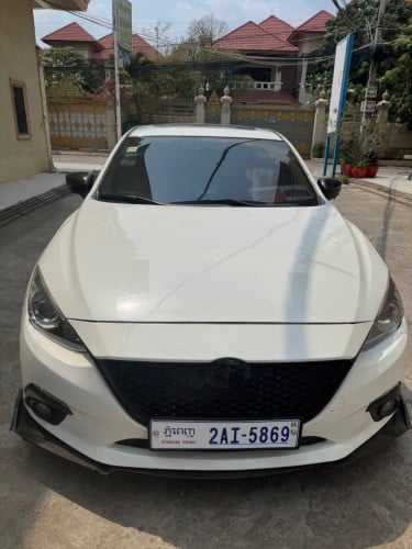 Car for Rent/Sewa mobil Mazda 3