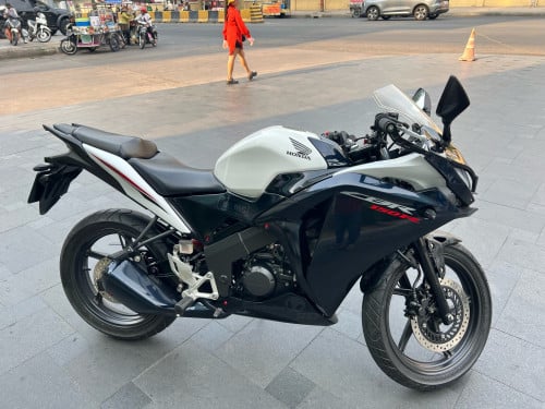 CBR 150cc