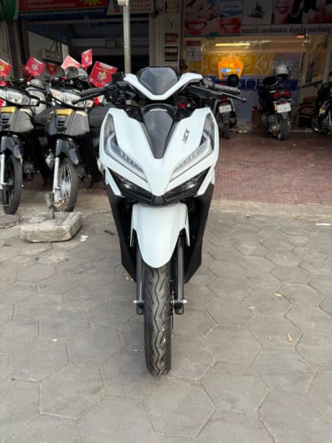 Click 2023 Smartkey ក្រដាស់ពន្ធ