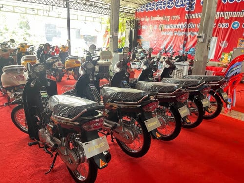 dream gne026ថ្មីក្រុមហ៊ុនលក់ម៉ូតូប្រម៉ូសិន 1380$ ទិញដាច់ វ៉ៃដូ បង់រំលស់បាន