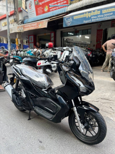 Honda ADV 2019ក្រដាស់ពន្ធស្អាត99%មានធានាសេវាម៉ាសុីន1ឆ្នាំពេញ