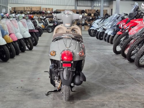 Honda Giorno 2011 នាំចូលផ្ទាល់ពីប្រទេសជប៉ុន