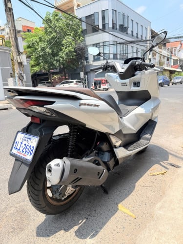 Honda PCX 160cc (2025) NCX