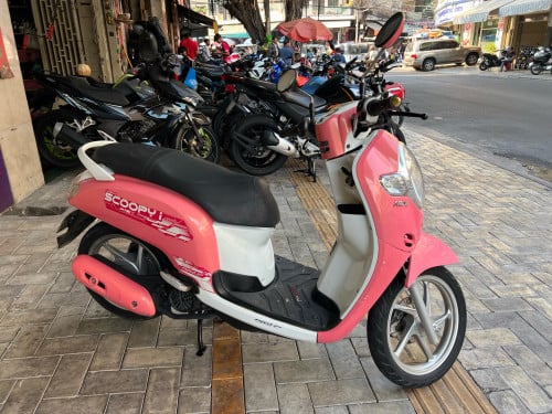 Honda Scoopy 2020