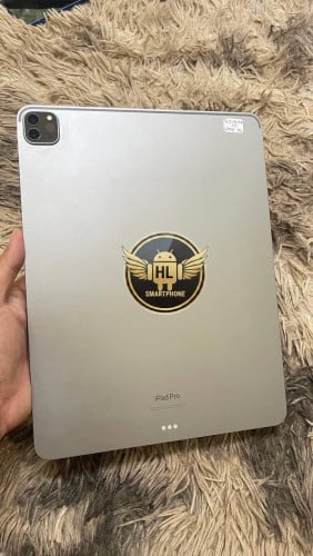 I pad pro 12.9 M2 128G wifi 99% 639$