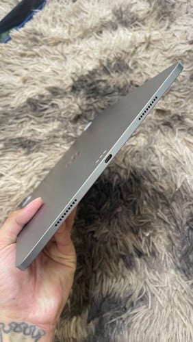 I pad pro 12.9 M2 128G wifi 99% 639$