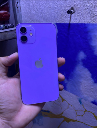 Iphone 12 64gb id ប្រើបានលក់70$