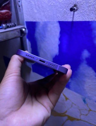 Iphone 12 64gb id ប្រើបានលក់70$
