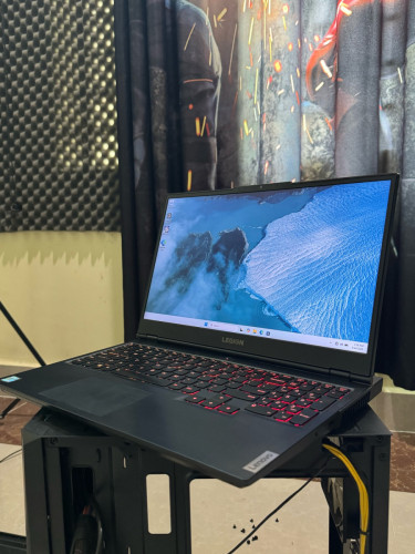 Lenovo 17-11800H Ram 16G RTX 3050 4G 120hz 500$