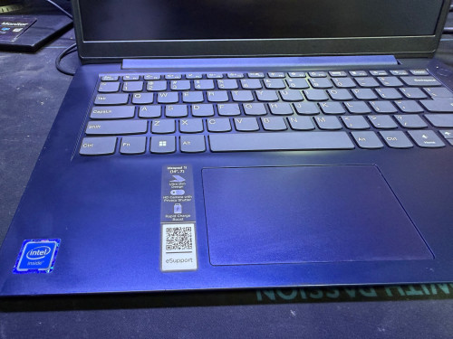 Lenovo e