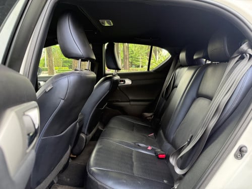 Lexus CT200H 2012 F sport ( ឡានក្រដាសពន្ធ​ )