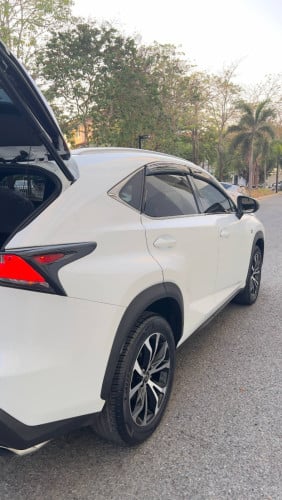 Lexus NX 200t F Sport 6ប៊ូតុង ប៉ុង 2 តម្លៃពិសេស