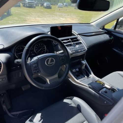 Lexus NX 300 2018 full options 7មុឺនmile
