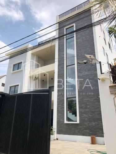 Luxury villa for sale in Teok Thla, Phnom Penh