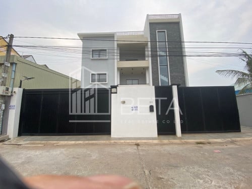 Luxury villa for sale in Teok Thla, Phnom Penh