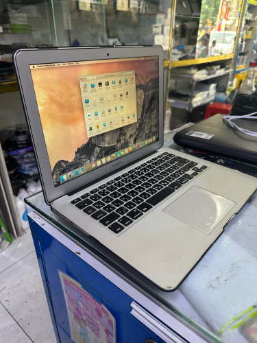 MacBook Air 2017 i5