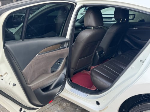 Mazda 6 2020 full options កាត់បានក្ដៅៗម្ចាស់ដើមទីមួយទិញថ្មីក្រុមហ៊ុន (HGB Group)