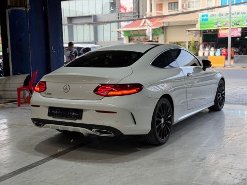 Mercedes Benz C-Coupe 2016 ( ក្រដាសពន្ធ )