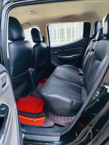 MITSUBISHI TRITON ឆ្នាំ2018 ម៉ាស៊ូត ឡានខ្លាញ់គោស្រុកខ្មែរ