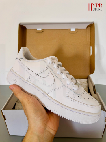 NIKE AIR FORCE 1 LOW GS "TRIPLE WHITE"