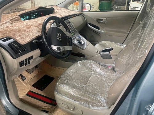 Prius 012 opt.4 deluxe solar (តម្លៃចរចារ)