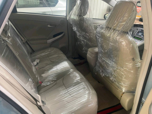 Prius 012 opt.4 deluxe solar (តម្លៃចរចារ)