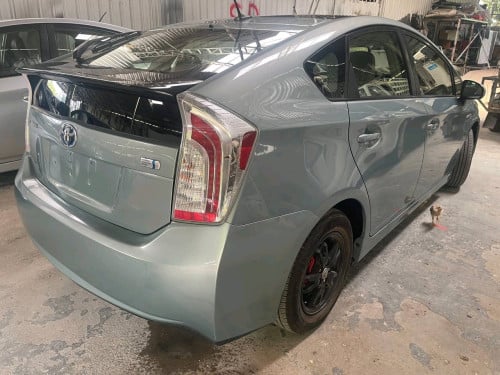 Prius 012 opt.4 deluxe solar (តម្លៃចរចារ)