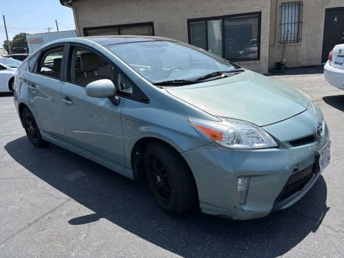 Prius 012 opt.4 deluxe solar (តម្លៃចរចារ)
