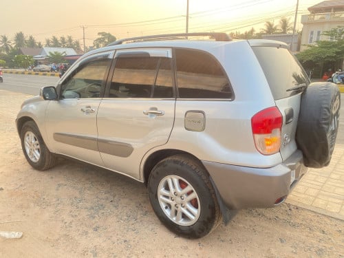 RAV4 02 p1ឡានស្អាតអត់បុកប៉ះ ម៉ាសុីនប្រអប់លេខអែមណាស់