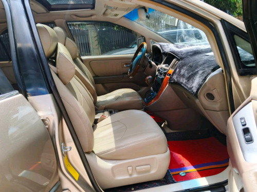 Rx300 ឆ្នាំ2003 ប៉ុង1ហ្គាសរួច