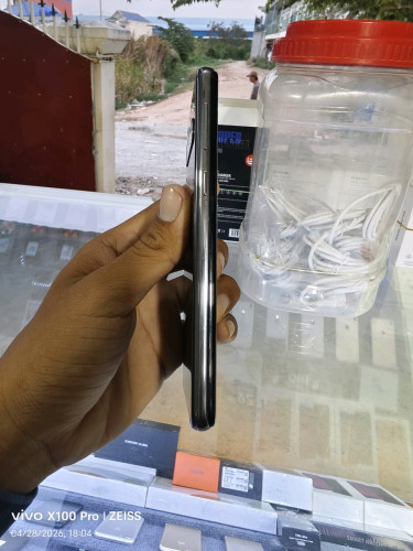 Samsung Galaxy S10 Ram8G/128GB តួស្អាត98%