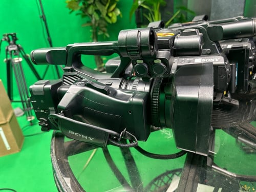 Sony Z190 ចំនួន3គ្រឿង