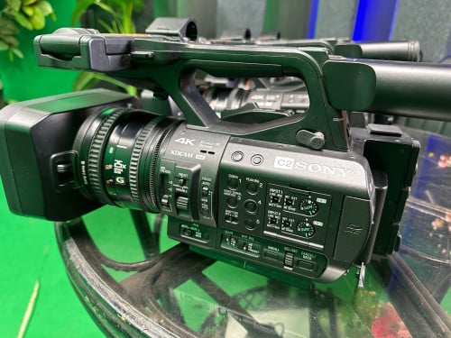 Sony Z190 ចំនួន3គ្រឿង