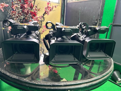 Sony Z190 ចំនួន3គ្រឿង