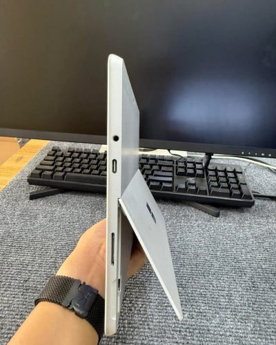 Surface Go 2021 10”FHD Touch (98%)