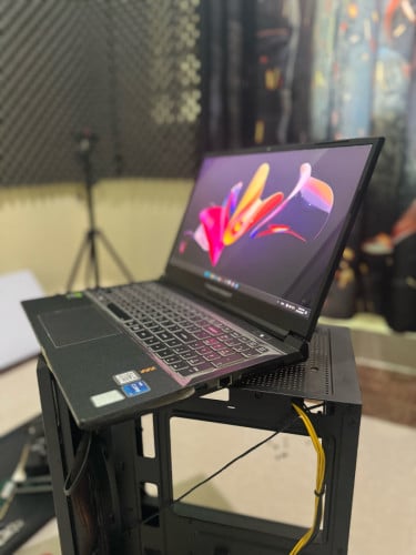 Thunderobot 17-13620H Ram 32G m.2 1T RTX 4060 8G 165hz 800$