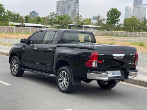Today hilux REVO 2017​ ម្ចាស់ដេីម​