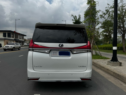 Toyota Alphard Hybrid 2018 LM Style White