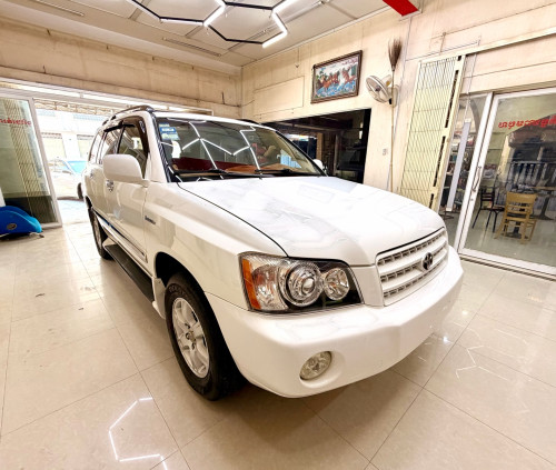 Toyota Highlander 2003 Limited Full ប៉ុង1 ថ្នាំសុីន​ 90%អត់បុកអត់ប៉ះ​ទិញពីម្ចាស់ទី1ផ្ទាល់​ថ្មីខ្លាំង