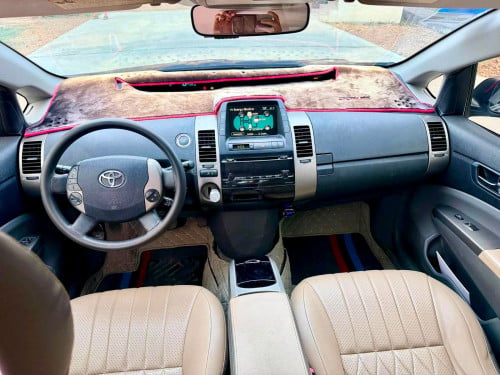 Toyota Prius 2008 Half Full