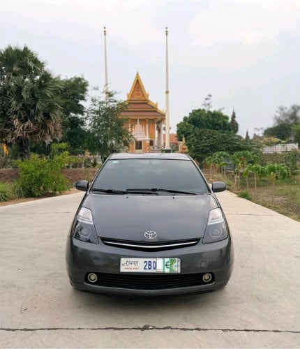Toyota Prius 2008 Half Full