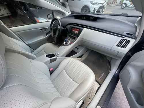 Toyota Prius 2012 option3 sola new tax paper