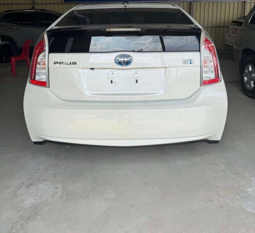 Toyota Prius 2014 op4 Delux sorla កៅអីចុច JBL ពូកស្បែក ស្លាយកុងទ័រ