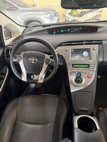 Toyota Prius 2014 op4 Delux sorla កៅអីចុច JBL ពូកស្បែក ស្លាយកុងទ័រ