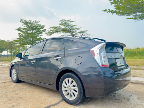 Toyota Prius plug-in hybrid 2012