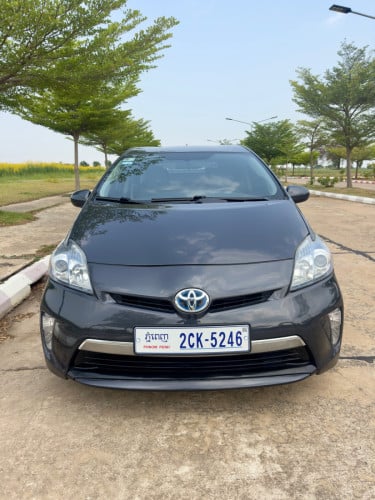 Toyota Prius plug-in hybrid 2012