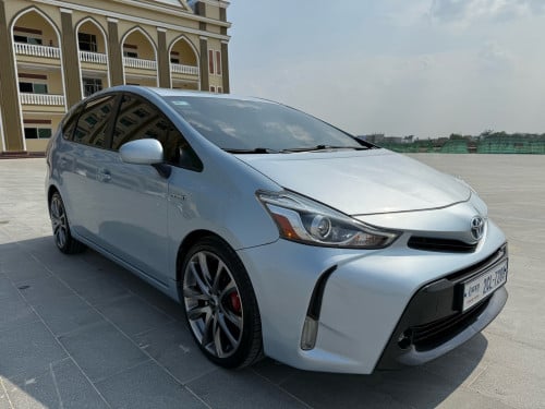 Toyota PriusV 2015 Option5 ម្ចាស់ដើម