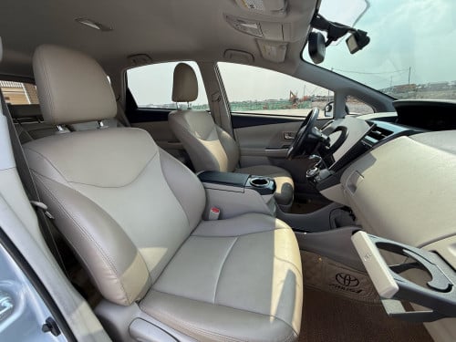 Toyota PriusV 2015 Option5 ម្ចាស់ដើម