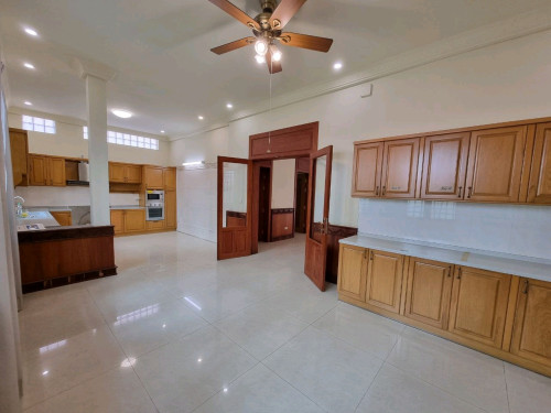 Villa for rent in BKK1