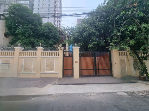Villa for rent in BKK1